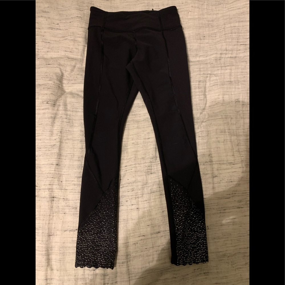 Lululemon Tight Stuff Legging (reflective) Size 4